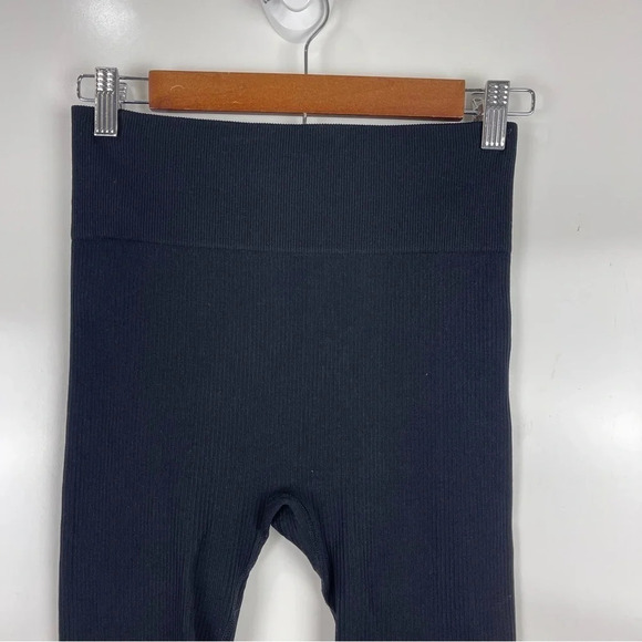 NEW Black High Waist Ribbed Full Length Leggings Size Medium - Picture 3 of 6
